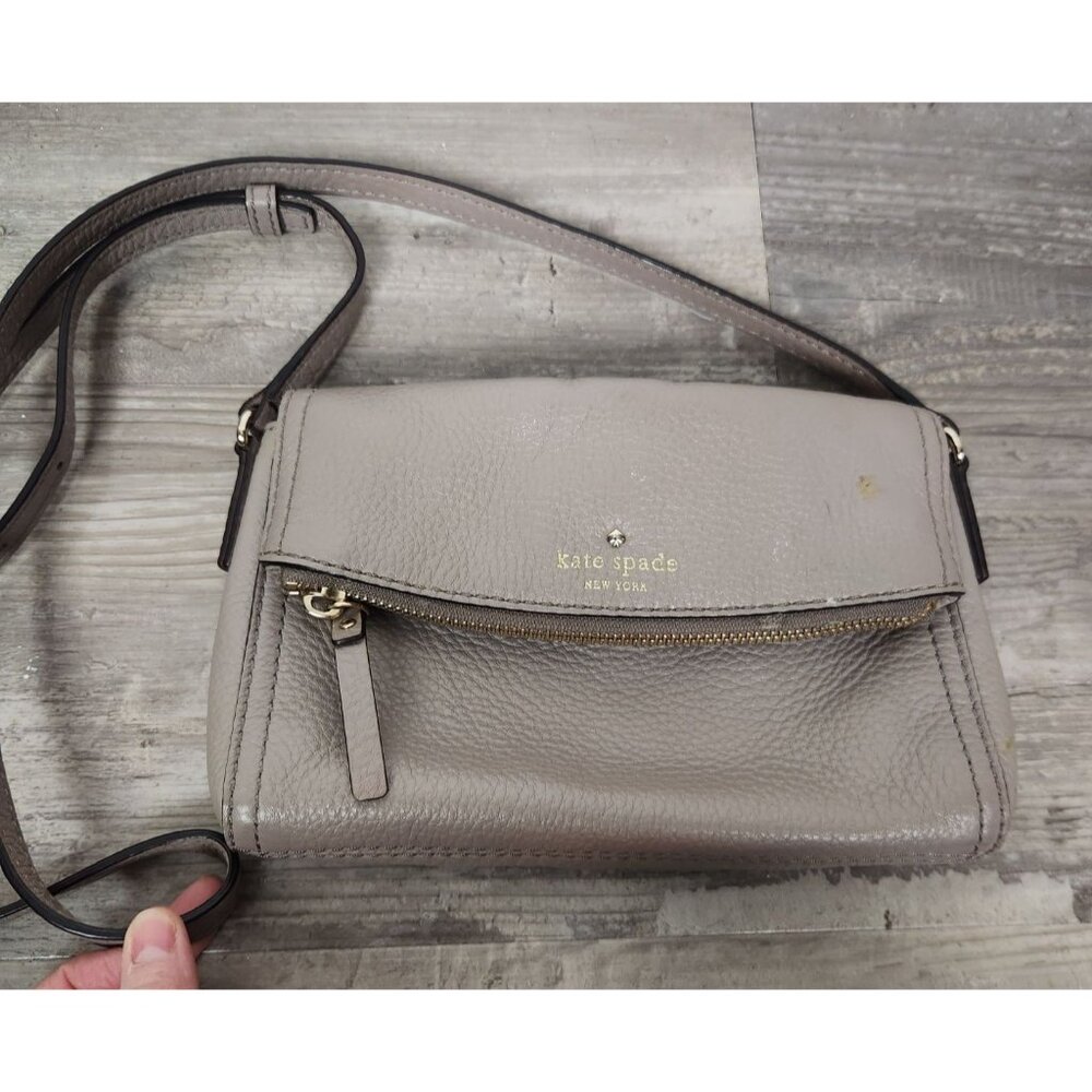 Kate Spade Cobble Hill Carson Foldover Beige Pebbled Leather Crossbody Bag